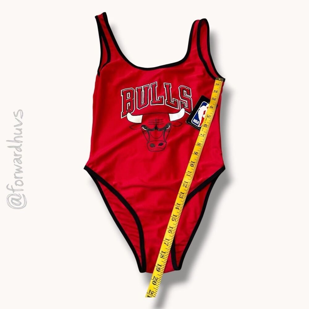Forever Twentyone x NBA Chicago Bulls Bodysuit Size Medium - Picture 6 of 10